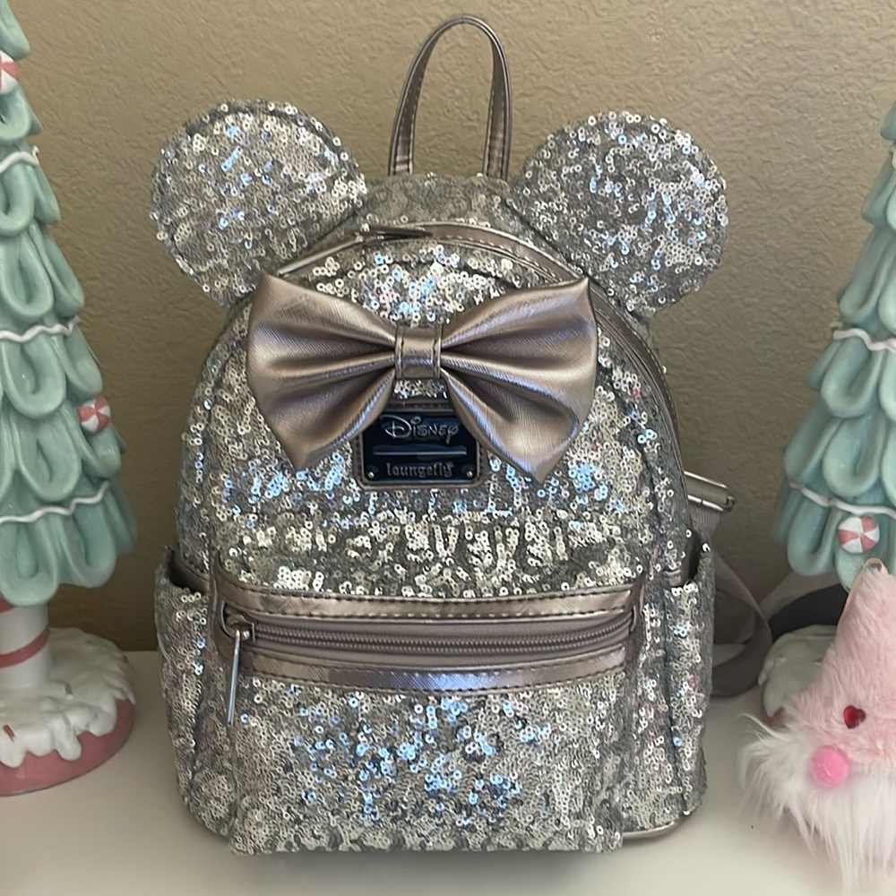 Disney x Loungefly sequins silver Minnie Mouse backpack